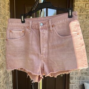 Levi’s 501 High-Rise Pink Denim Frayed Hem Jean Shorts Size 30
